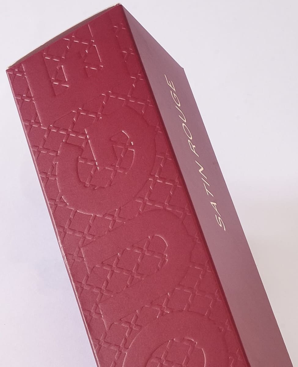 Empaque con Relieve para Perfume